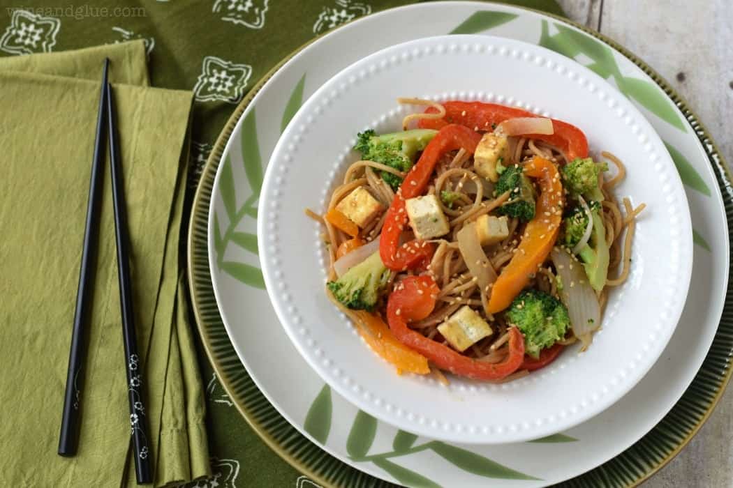 Veggie & Tofu Noodle Bowls | A super delicious meal vegan dinner