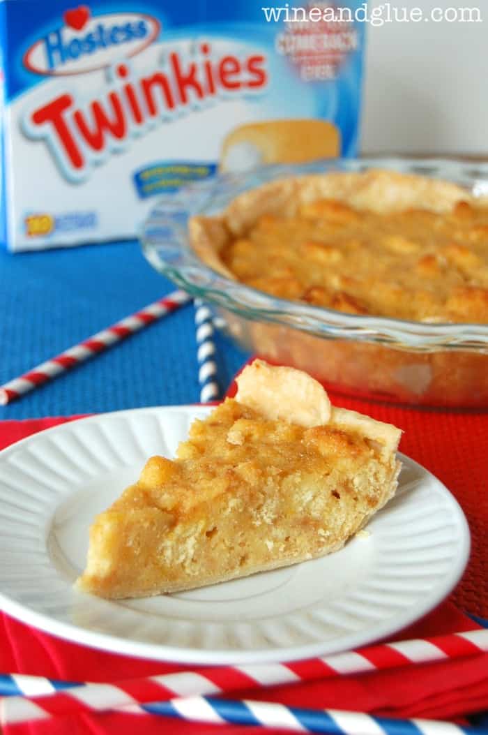 Twinkie Bomb Pie! That's right, a pie. Made out of Twinkies. #Boom. via www.wineandglue.com