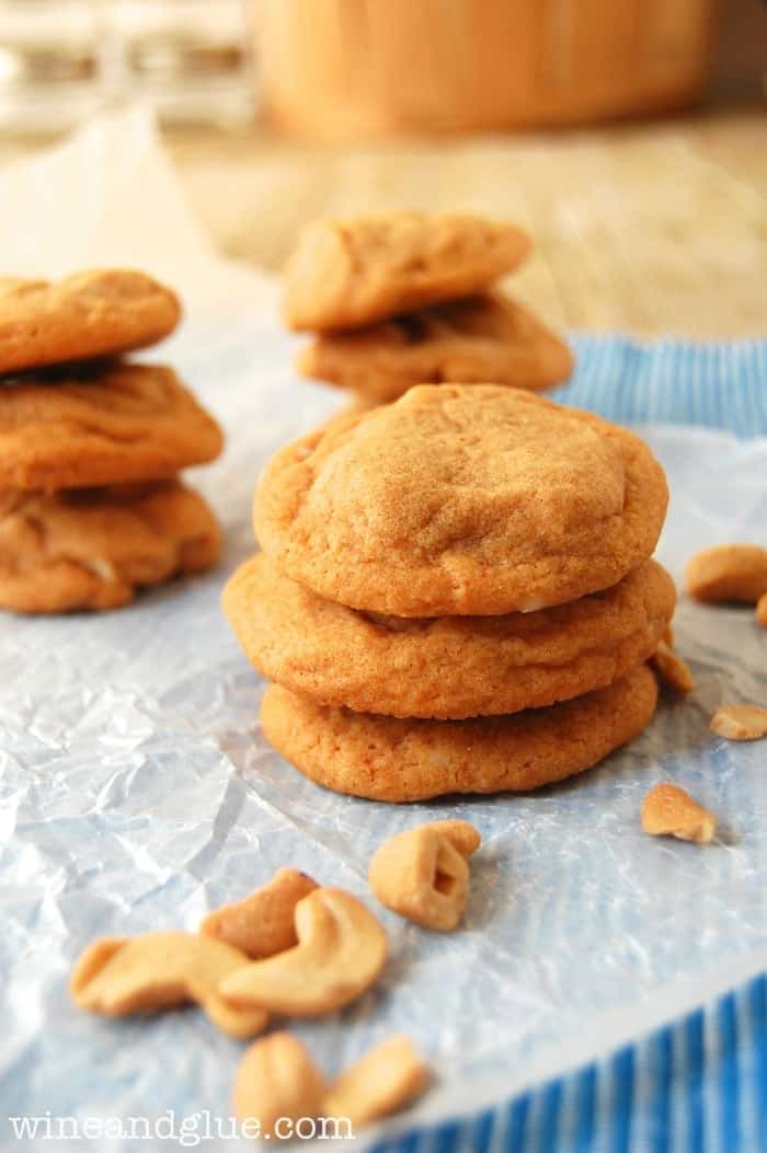 Caramel Cashew Cookies that are super simple to make, but so rich and delicious!  The perfect flavor combination! via www.wineandglue.com