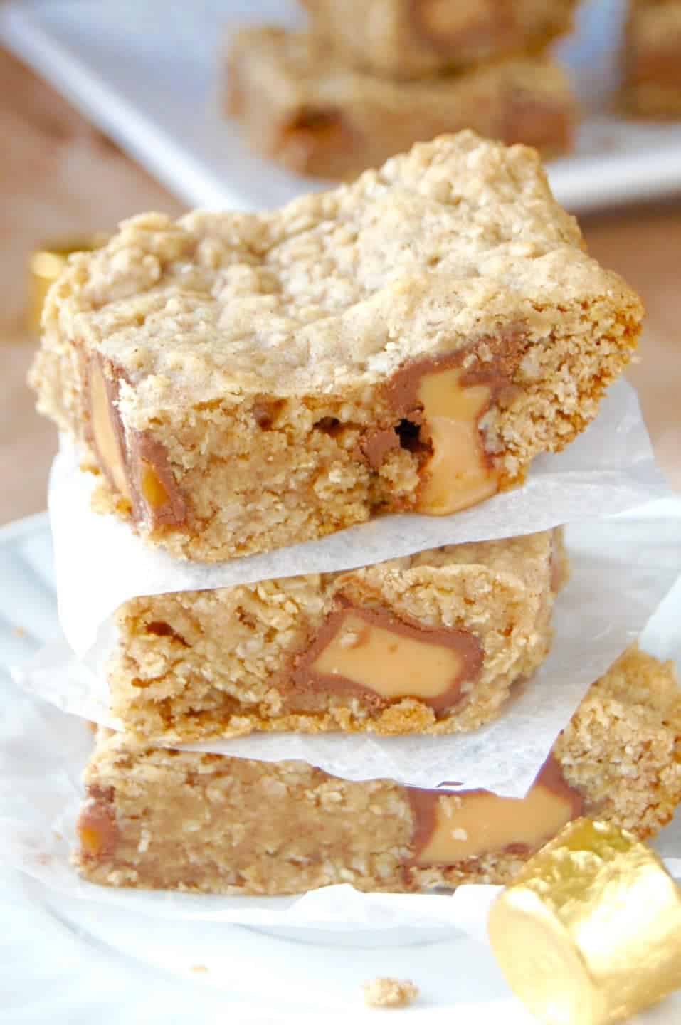 Oatmeal Rolo Bars! Soft, chewy, delicious, and easy to make!