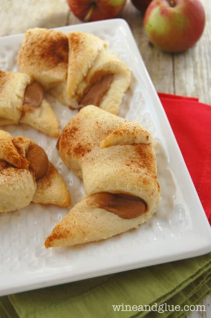 Apple Pie Morning Rolls!  The delicious flavor of apple pie all wrapped up in a warm pastry! via www.wineandglue.com