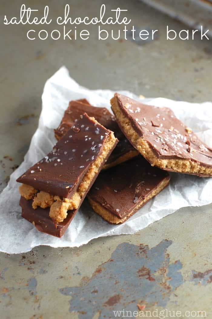  Salted Chocolate Cookie Butter Bark | www.wineandglue.com