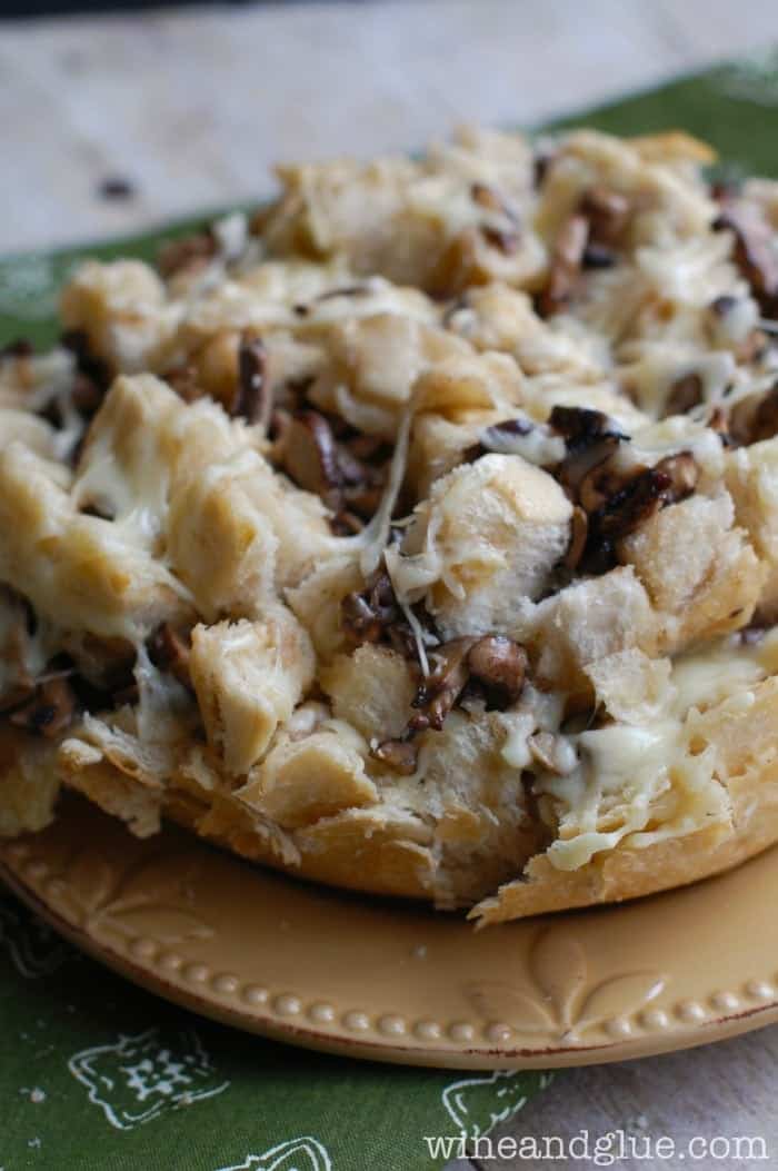Mushroom & Swiss Pull Apart Bread | www.wineandglue.com | An amazingly easy and mouth watering appetizer!