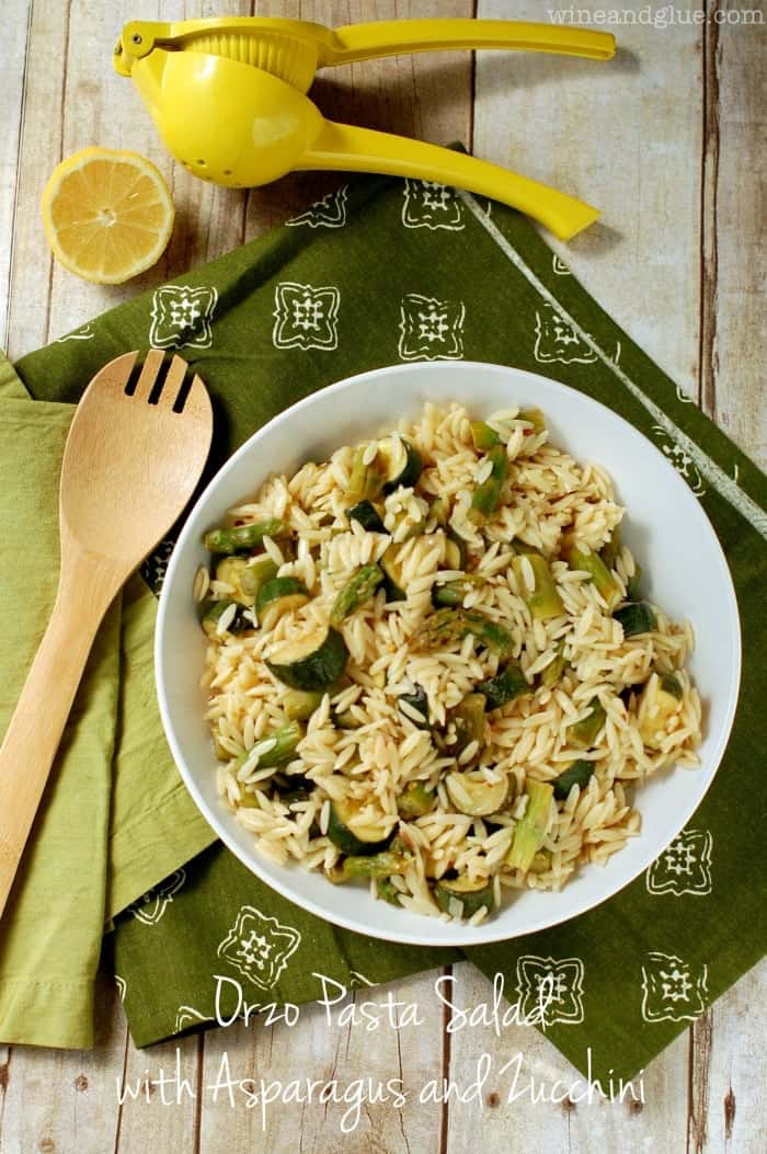 Orzo Pasta Salad with Asparagus and Zucchini | www.wineandglue.com | An easy side dish full of veggies and flavor!