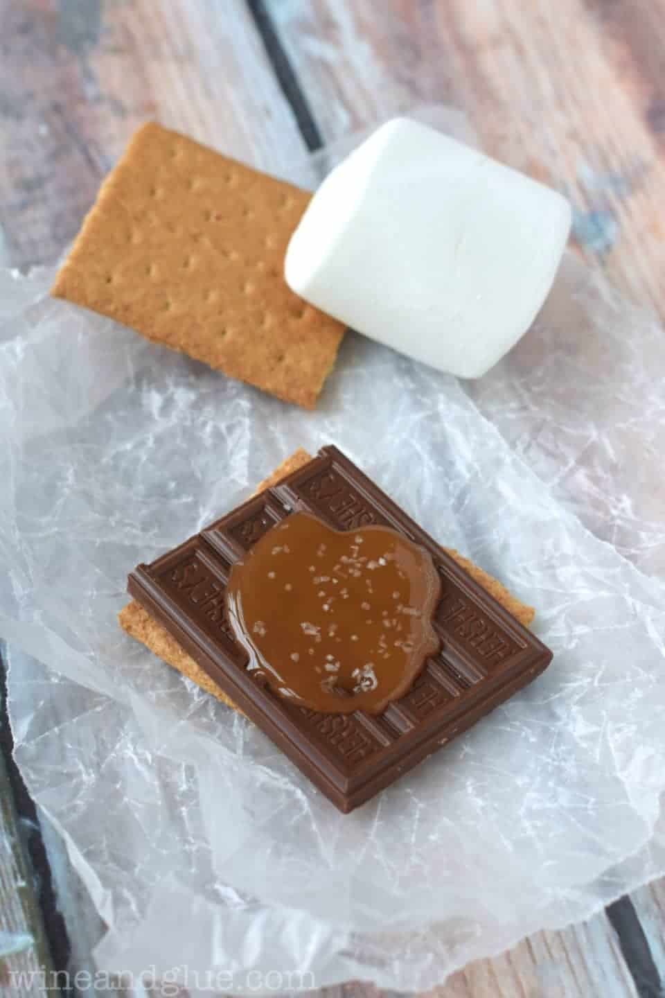 Salted Caramel S'mores | The amazingness of s'mores with the added bonus of salted caramel, so irresistible!