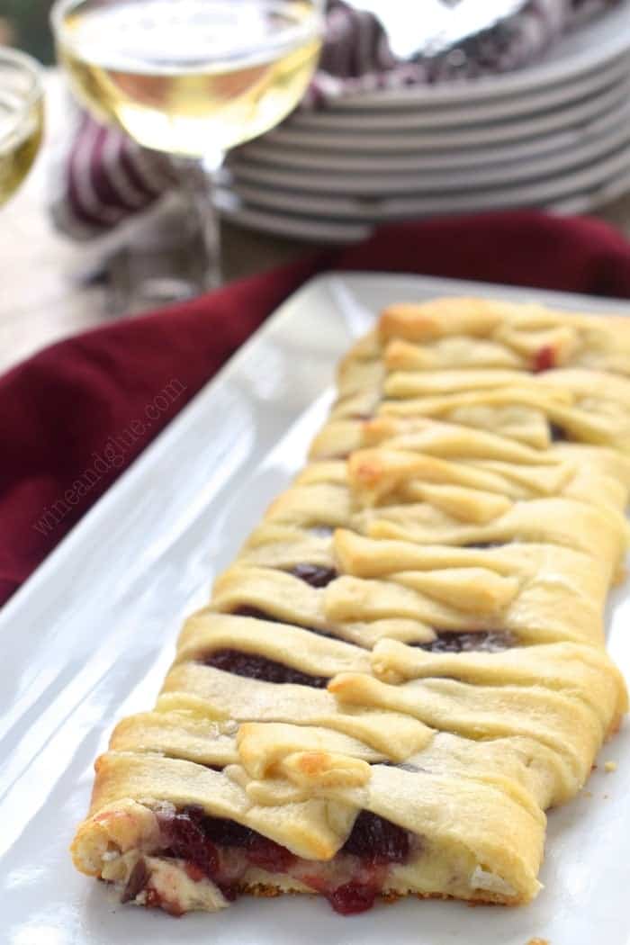 This Cranberry Brie Braid could not be easier, but it is gorgeous and makes for a great fancy appetizer!