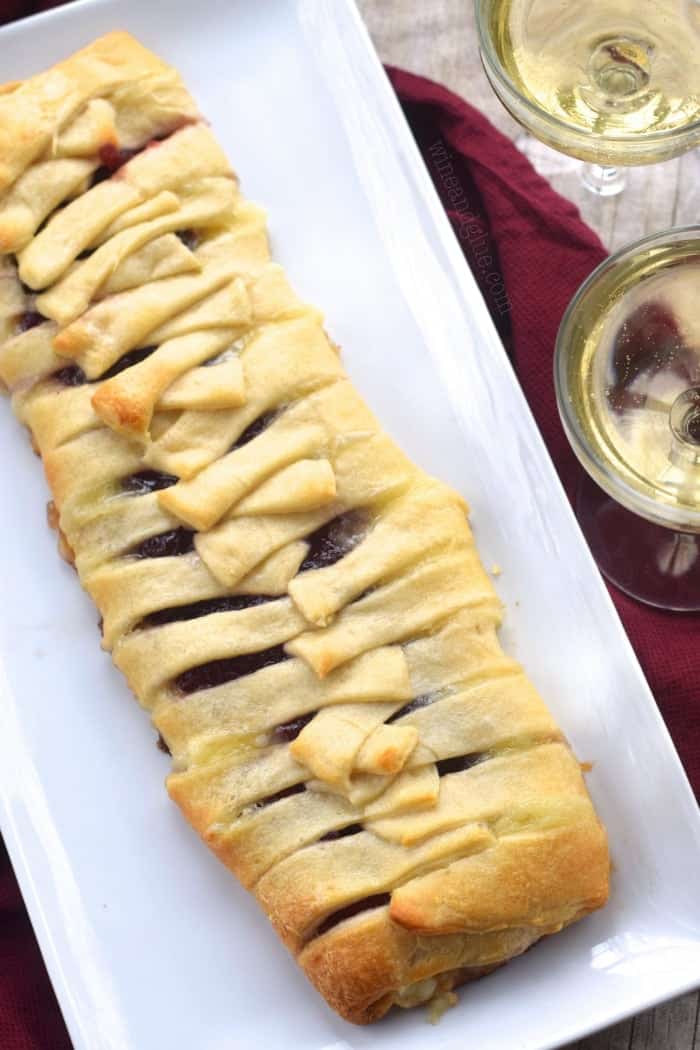 This Cranberry Brie Braid could not be easier, but it is gorgeous and makes for a great fancy appetizer!