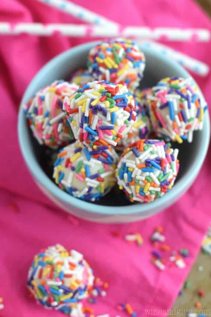 These Cake Batter Truffles are made in the microwave! And so so so yummy! Good luck only eating one!