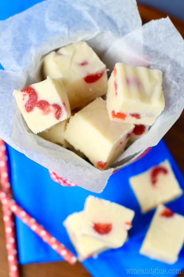 This Cherry Vanilla Bean Fudge is easy to make and just FIVE ingredients. So deliciously irresistible too!