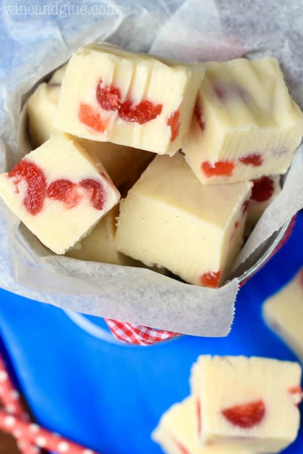 This Cherry Vanilla Bean Fudge is easy to make and just FIVE ingredients. So deliciously irresistible too!