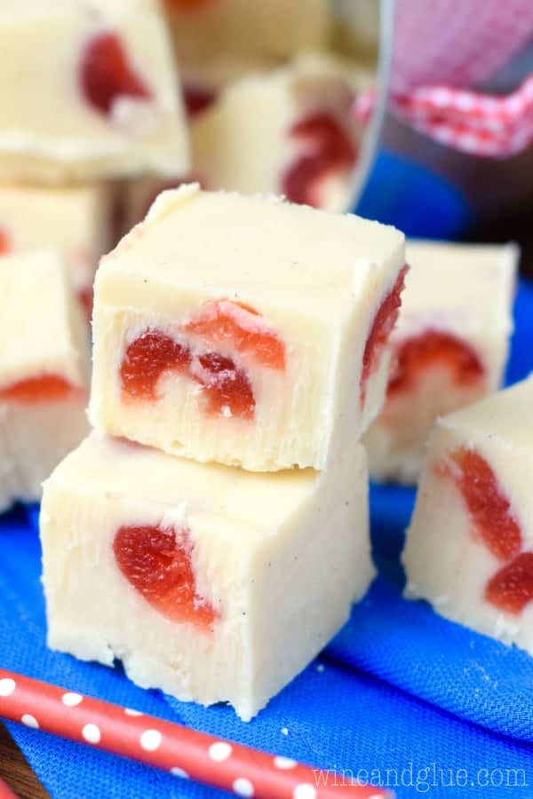 This Cherry Vanilla Bean Fudge is easy to make and just FIVE ingredients. So deliciously irresistible too!