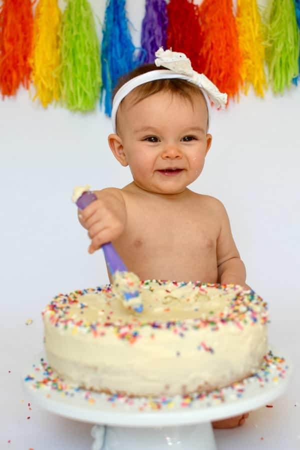 Take those cute pictures of your baby's first birthday and them eating their cake right at home with this DIY Cake Smash Photo Shoot!