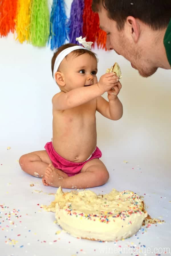 Take those cute pictures of your baby's first birthday and them eating their cake right at home with this DIY Cake Smash Photo Shoot!