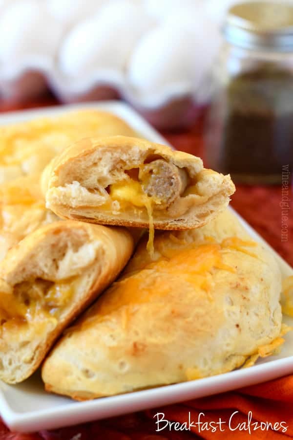 These Breakfast Calzones are such a fun and easy delicious breakfast! They are perfect for feeding a whole mess of kids!