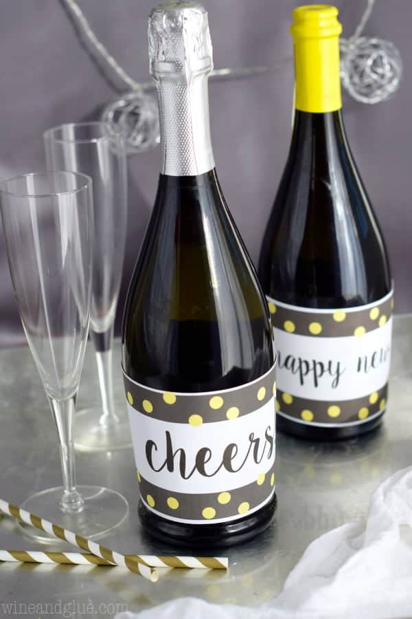This New Year's Champagne Bottle Printable is super fun! And an easy way to decorate for New Year's Eve!