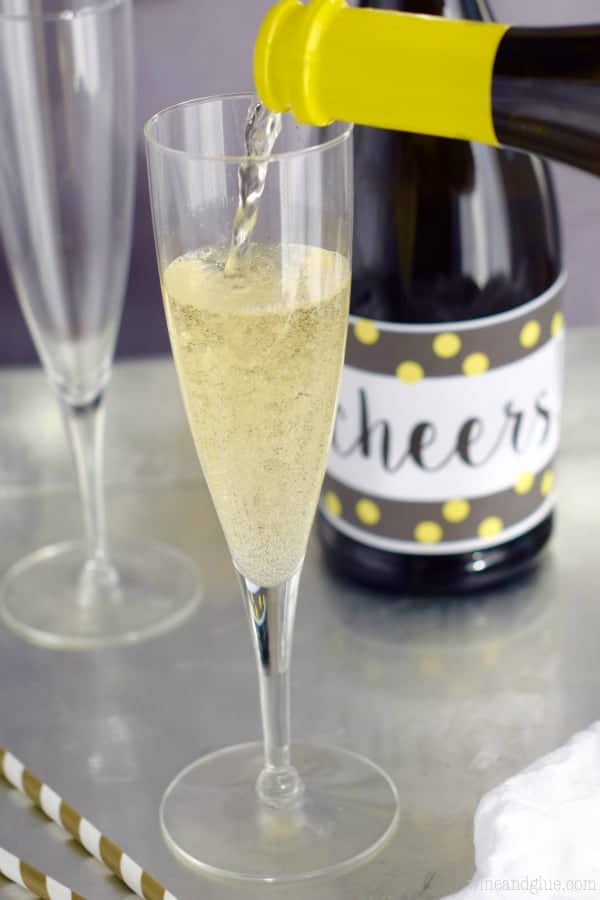 This New Year's Champagne Bottle Printable is super fun! And an easy way to decorate for New Year's Eve!