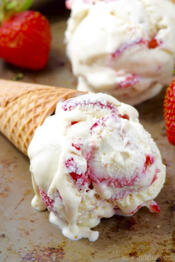 On it's side, the No Churn Strawberry and Cream Ice Cream is in an ice cream cone. 