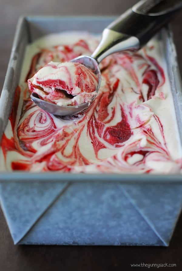 RaspberrySwirled Peach Ice Cream