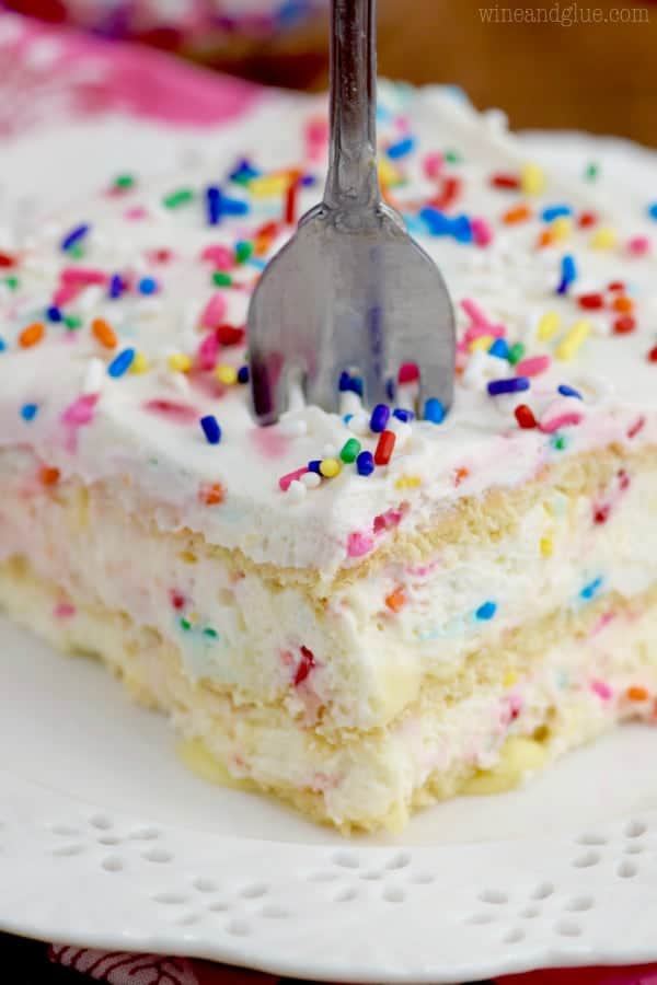 This No Bake Birthday Cake Lasagna is the perfect dessert! Full of delicious cake flavor in the form of a creamy no bake dessert!