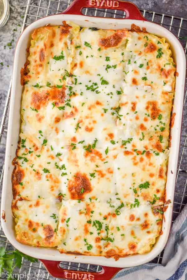 https://www.simplejoy.com/wp-content/uploads/2016/10/white-lasagna-copy.jpg