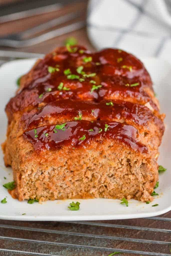 https://simplejoy.com/wp-content/uploads/2020/01/turkey_meatloaf-683x1024.jpg