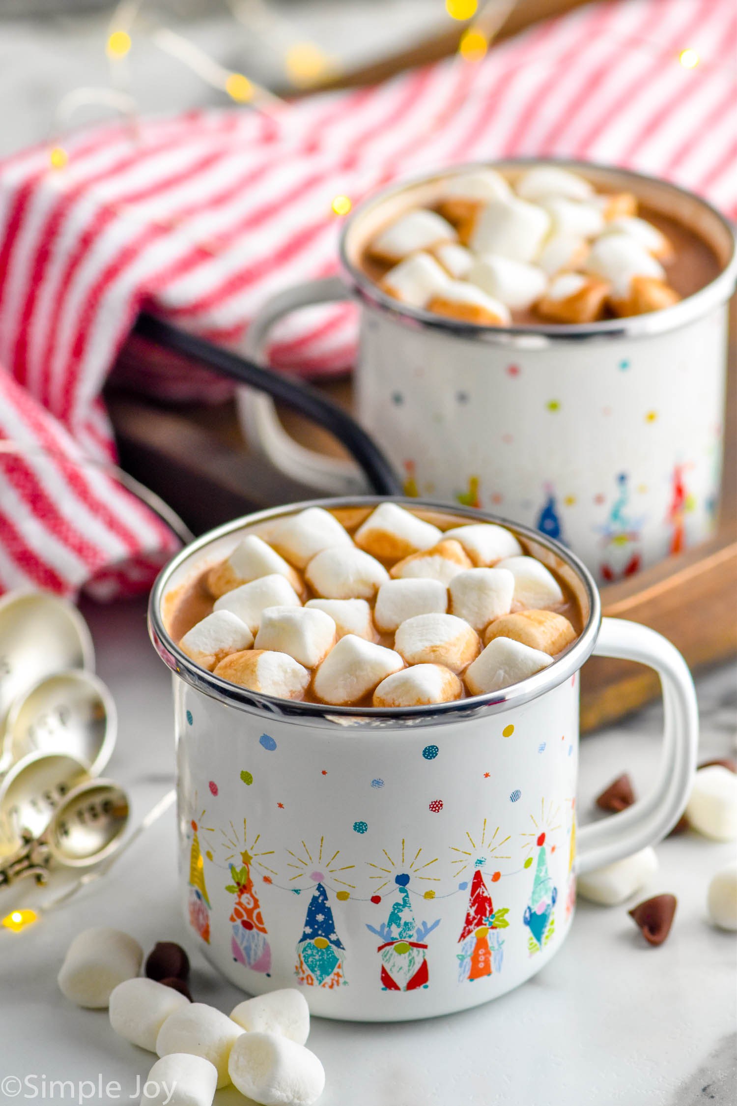 Crock Pot Hot Chocolate - JoyFoodSunshine